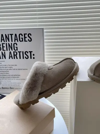 Thick-Sole Lamb Wool Crossover Winter Slippers for Women - 11