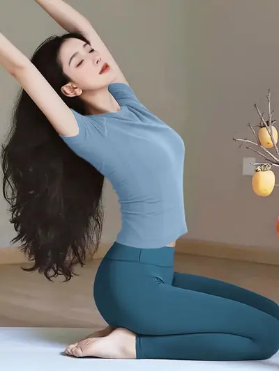 普拉提训练瑜伽服女2026新款无缝一体织上衣绝美运动健身套装短袖 - 10
