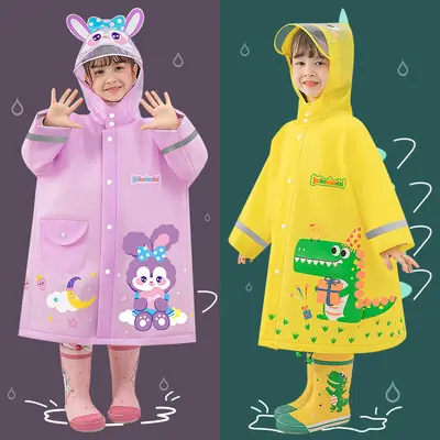Wasserdichter breiter Kinderregenmanteljmit Cartoon 3D Rucksack, EVA verdickter reflektierender Regenmantel für Schüler.