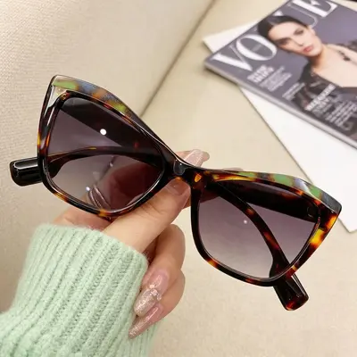 Cat-Eye Sunglasses with Tortoiseshell Pattern, Khaki Frame - 12