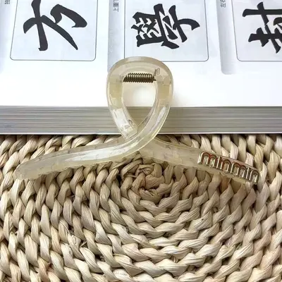 Übergroße Buchstaben-Kreuzklemme Hai-Clips Haarspange für volles Haar am Hinterkopf Premium-Haarschmuck Wholesale - 10