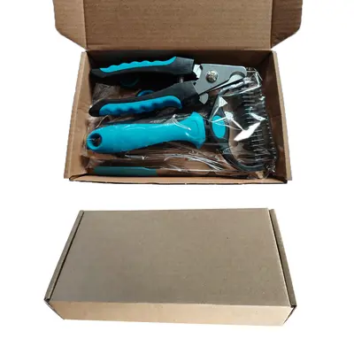Cat and Dog Grooming Set with Nail Clipper, Comb and File - 10