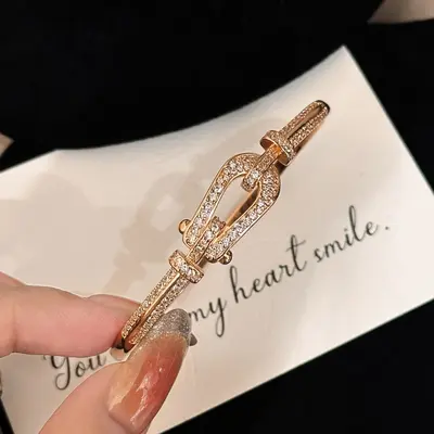 Strass-Hufeisenschnalle-Geometrie-Armband für Damen