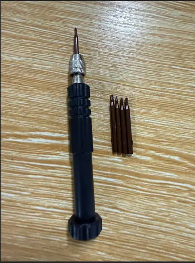 Çok Fonksiyonlu Tamir Tornavida Seti - 8