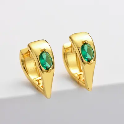 Emerald Zircon Heart-Shaped Earrings for Women, Minimalist Fashion Ear Studs