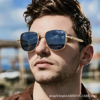 Sonnenbrille Herren Sonnenbrille zum Autofahren, stylisch retro trendiges Metall-Quadrat-Design mit Federbügeln, Grenzüberschreitende Sonnenbrille für Europa und Amerika
