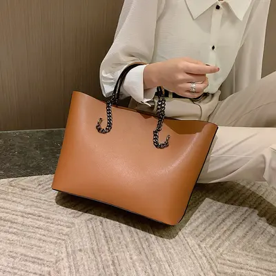 Soft Leather Large-Capacity Women's Tote Bag with Chain Shoulder Strap - 7