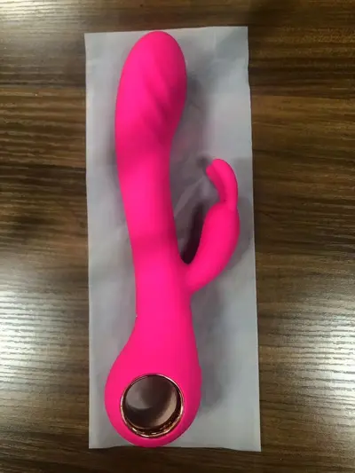 Digital Display Suction and Vibrating G-Spot Vibrator with Tongue-Licking Function - 9