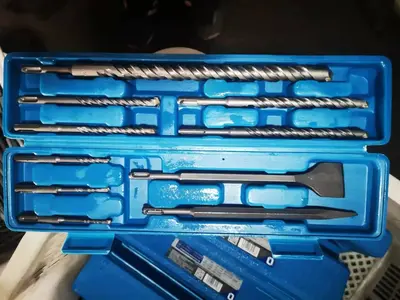 Electric Hammer Drill Bit and Chisel Set, 17 Pieces, Plastic Box - 9