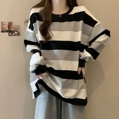 American retro oversized striped sweatshirt for women, spring and autumn thin loose boyfriend style comfortable long-sleeve shirt top.