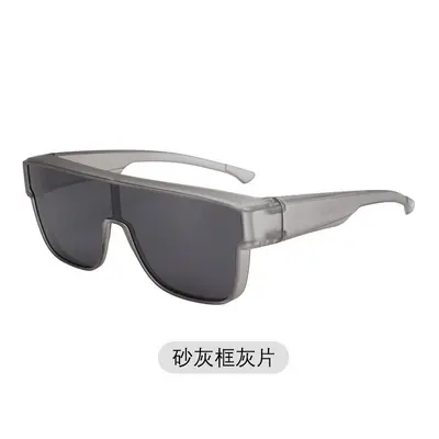 Large Frame TR Polarized Clip-On Sports Sunglasses with UV Protection - 8