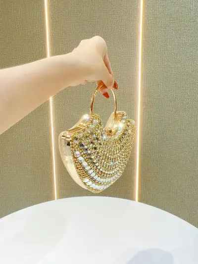 Women's Diamond-Studded Elegant Evening Clutch with Crossbody Strap - 3