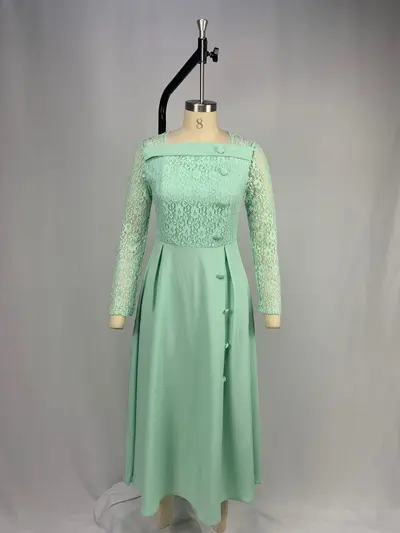 Women's Plus Size Lace Dress, Round Neck, High Waist, Long Sleeve - 9