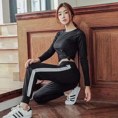 瑜伽服团体服套装女款修身舞蹈服套装秋冬季速干跑步运动服两件套