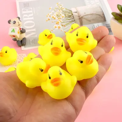 Weiche Gummi-Quietsche-Badeente für Kinder