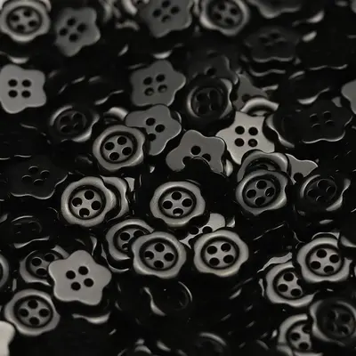 Plum Blossom Resin Buttons for Black and White Shirts and Cardigans