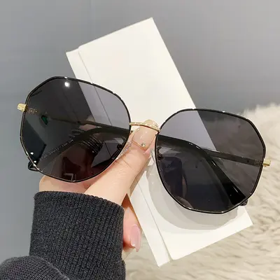 Metal Frame Women's Sunglasses Model 8138, Polarized Driving Glasses - 5