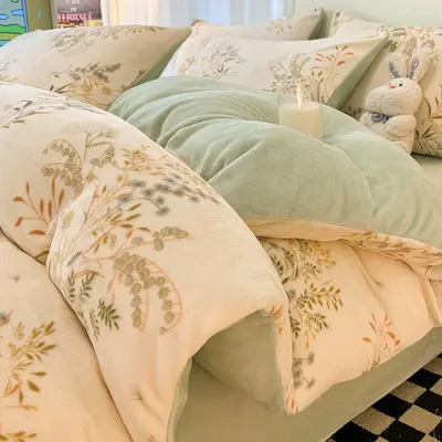 Grade A Milk Fleece Four-Piece Set Thickened Coral Fleece Double-Sided Flannel Quilted Duvet Cover Bed Sheet Fitted Sheet Three-Piece Bedding Set - 4