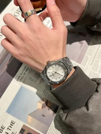 Royal Oak Quartz Men's Watch with Waterproof Steel Band