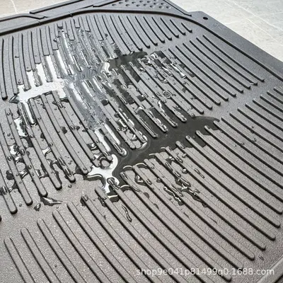 Universal PVC Trunk Mat, Cuttable