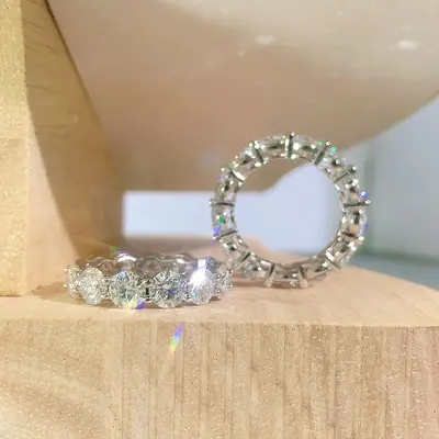 Moissanit-Ring, Farbe D, 18K Weißgold, 950 Platin-Optik
