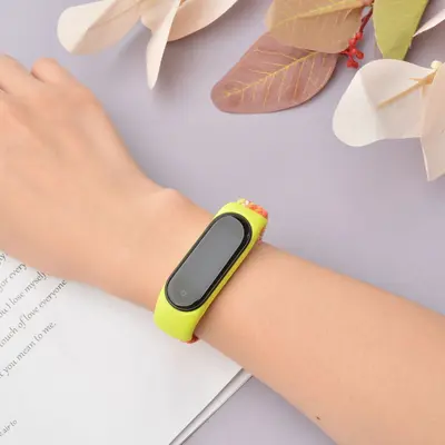 Xiaomi Mi Band 11/9/8 Uyumlu Ayarlanabilir Örgü Kordon, TPU Kasa
