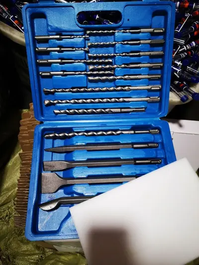 Electric Hammer Drill Bit and Chisel Set, 17 Pieces, Plastic Box - 8