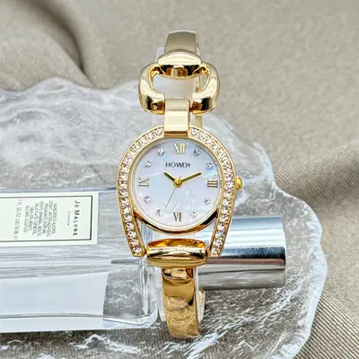Women's quartz watch, simple elegant design, bracelet style - 9