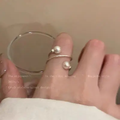 Adjustable pearl opening ring for women