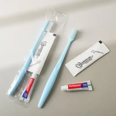 Hotel disposable toothbrush and toothpaste set, 3-in-1, portable - 3