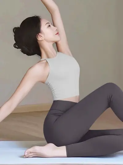 瑜伽服套装女高级感专业高端固定一体杯运动背心2026新款健身上衣 - 12