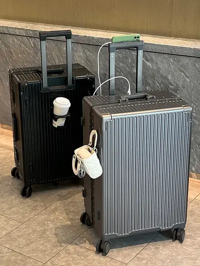 Lightweight Trolley Suitcase, 70/30 Split Design, Full-Size, Large Capacity - 6