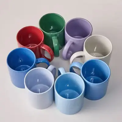 Kişiselleştirilmiş seramik kupalar, kahve fincanları, baskılı LOGO desenli su bardakları, reklam kupaları, kültürel ve yaratıcı iş hediyesi kupaları üreticisi.