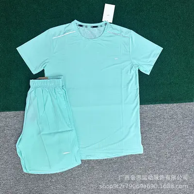 批发田径运动速干套装短袖短裤面料亲肤速干排汗强合身助力各运动