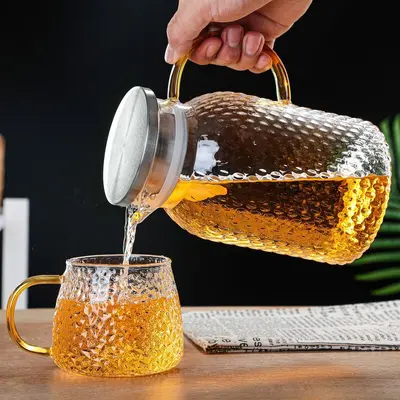Borosilicate glass water pitcher, thick-walled, large capacity