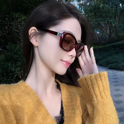 2025 New Sunglasses Women Korean Style Trendy Glasses Anti-UV Polarized Sunglasses 5577 Eyewear Wholesale