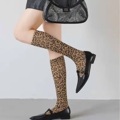 Leopar Desenli Baldır Çorabı, Orta Boy Yüksek Elastikiyetli Moda Çorap