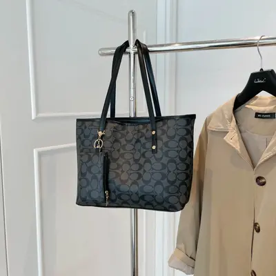 Women's Minimalist Tote Bag, Large Capacity, Elegant Commuter Style - 6