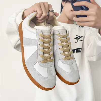 Men's Cowhide Training Shoes, Soft Sole, Non-Slip, Retro White Sneakers