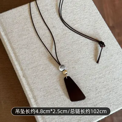 Chinese Old Money Style! Brown Wood Pendant Necklace for Women with High-end Minimalist Collarbone Chain Summer Long Style Accessory - 9