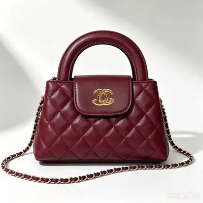 Women's Quilted Chain Crossbody Bag, Light Luxury - 10