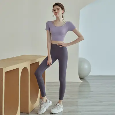 Kadın yoga kıyafeti takımı, düz renk kısa kollu, pilates ve fitness için - 10
