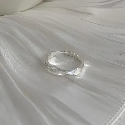 Geometric Möbius ring for women, open adjustable, luxury style - 7