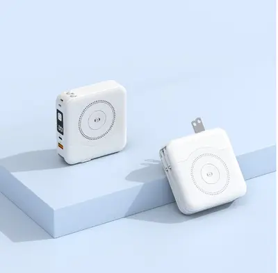 22.5W Wired Magnetic Watch Charger with 10000 mAh Power Bank, 5-in-1 - 7