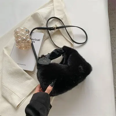 Peluş Çanta Lüks Hava Peluş Yeni Model El Çantası Sonbahar Kış Trendi Çok Amaçlı Niş Moda Çapraz Askılı Küçük Çanta - 7