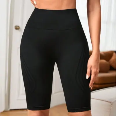 Seamless High-Waist Yoga Capris with Lift Effect - 8