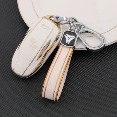 Tesla Model 3 ve Model Y Uyumlu Altın Kenarlı Şeffaf Anahtar Kılıfı - 12