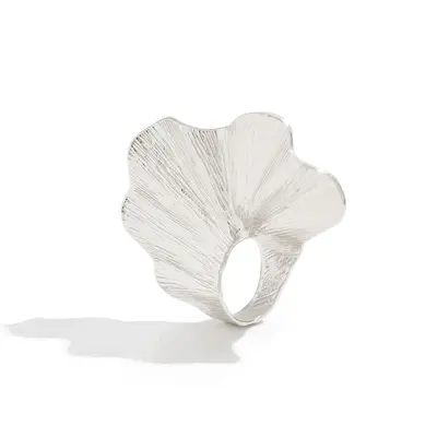 European and American cross-border jewelry, accessible luxury style asymmetric stereo alloy ring, designed pleated wide ring new product