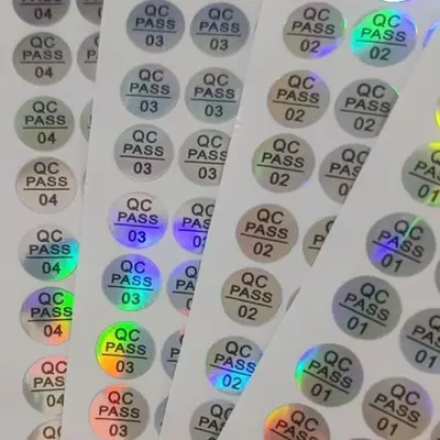 qc etiketi şeffaf kaliteli rulo halinde paketlenmiş yuvarlak etiket qcpass etiketi yuvarlak lazer kalite kontrol etiketi QC lazer etiketi