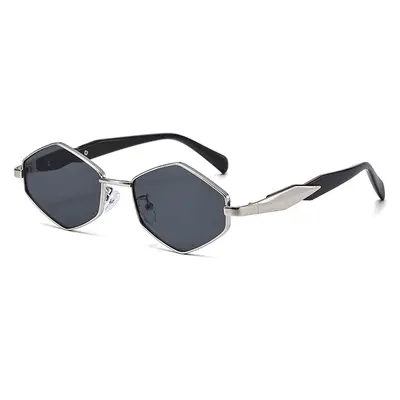 Women's Metal Polygon Diamond Sunglasses, Street Style - 2